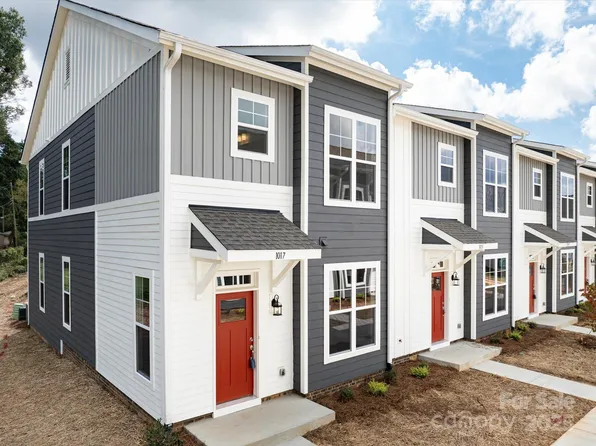 2121 Acclaim St, Charlotte, NC 28205