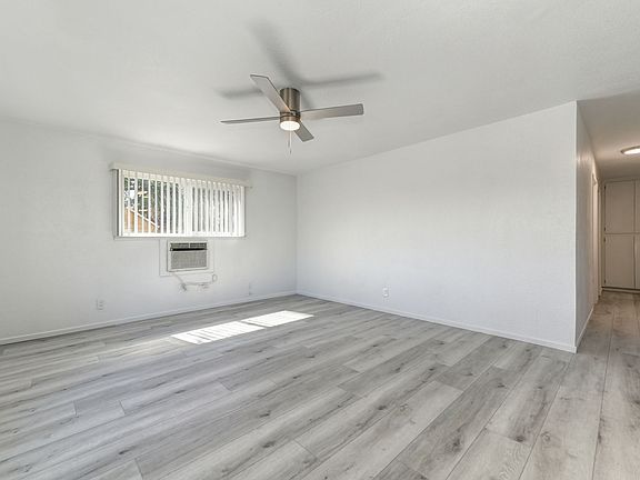 5th image of 109-121 Lincoln Way #121-C