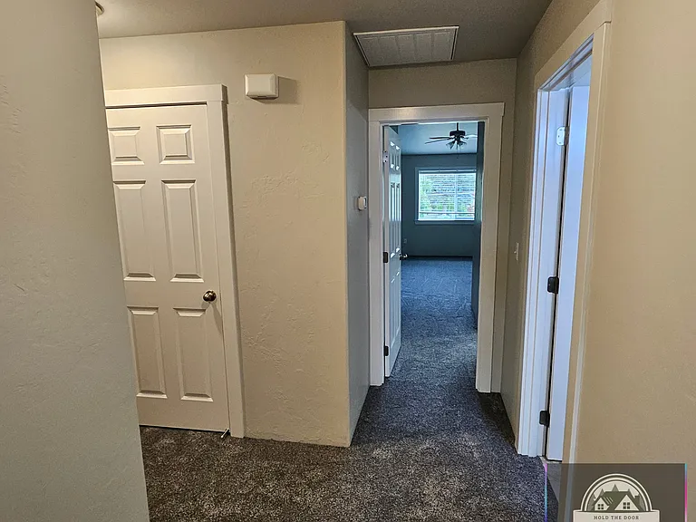 Owner Pays First Months Rent upon Application Approval !!