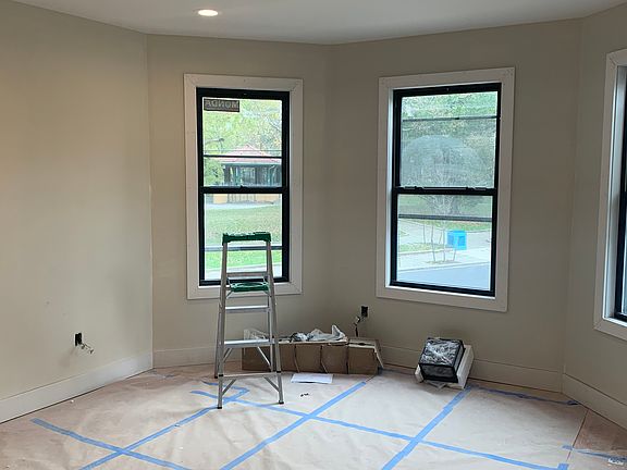 5th image of 2 Clinton Ave APT 2