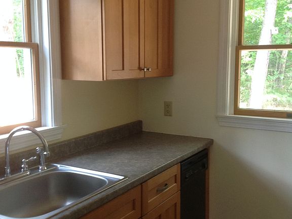 Kitchen w/dishwasher