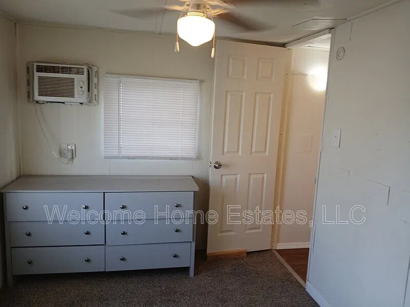 3311 N Flowing Wells Road Mobile — Photo 4