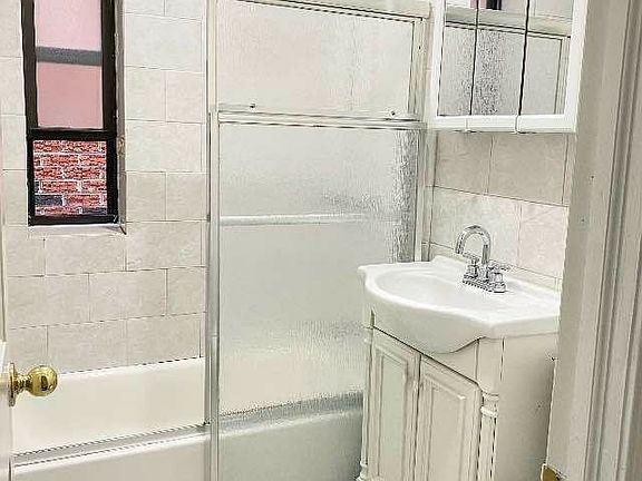 2nd image of 3275 44th St #4