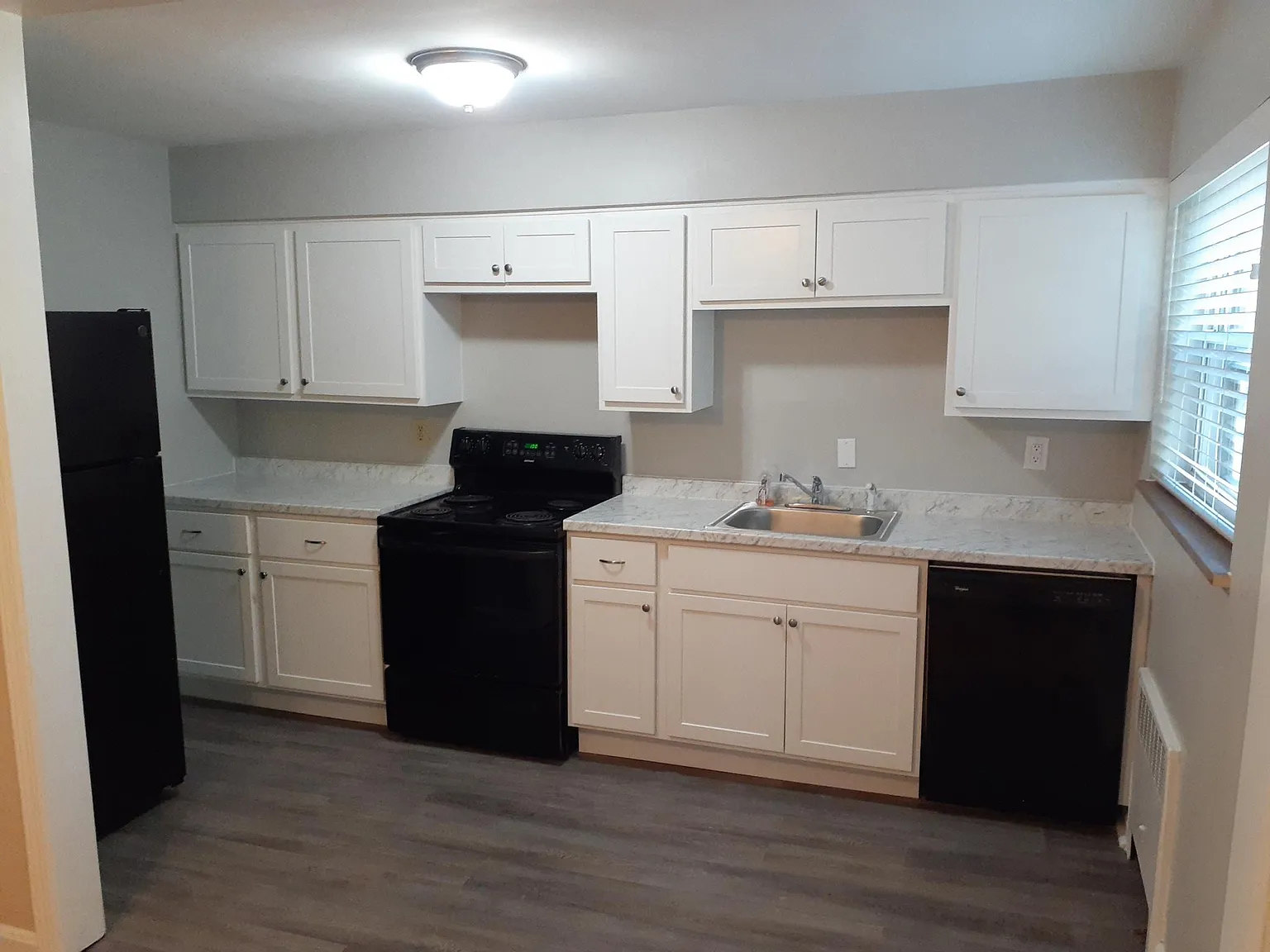 2 bed, 850 sqft, $1,000 — Photo 4