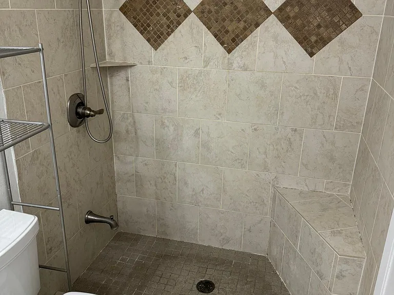 515 Shealy St — Photo 12