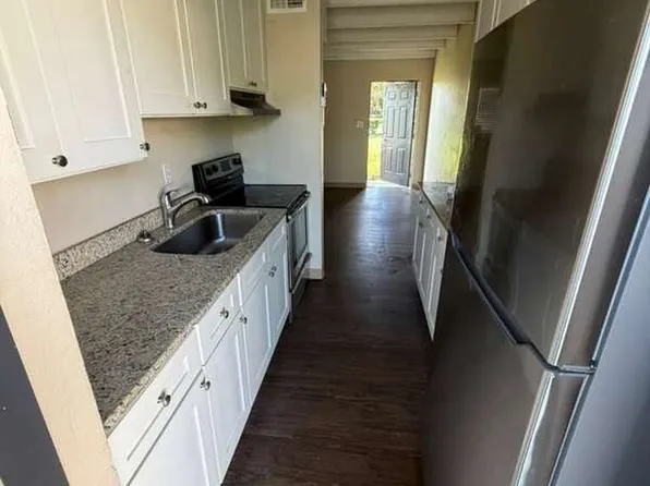 3001 Country Ln #23, Orlando, FL 32804