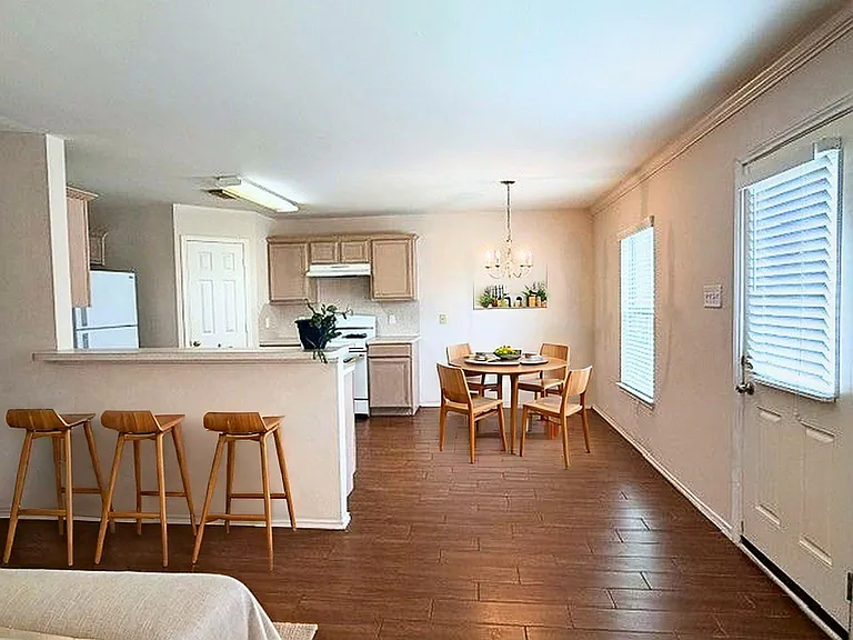 9011 Canton Park Ln — Photo 9