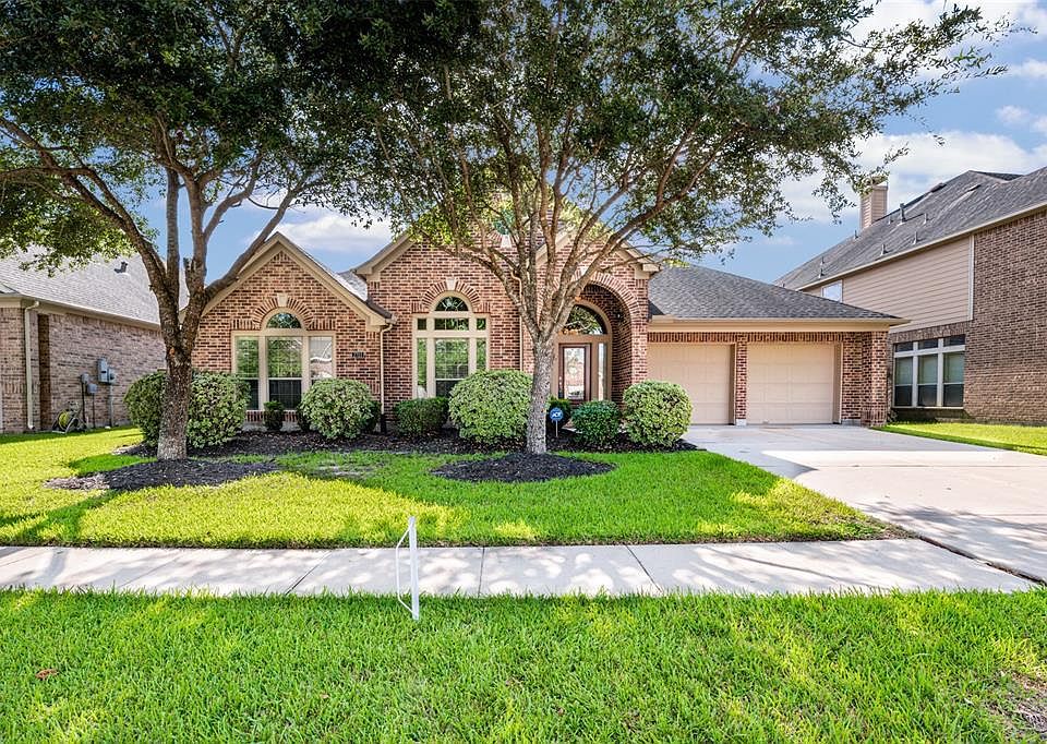 1st image of 2703 Greenblade Ct