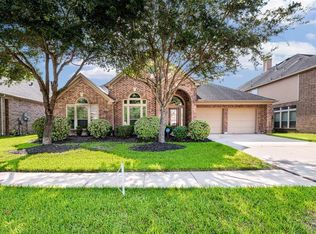 2703 Greenblade Ct, Pearland, TX 77584