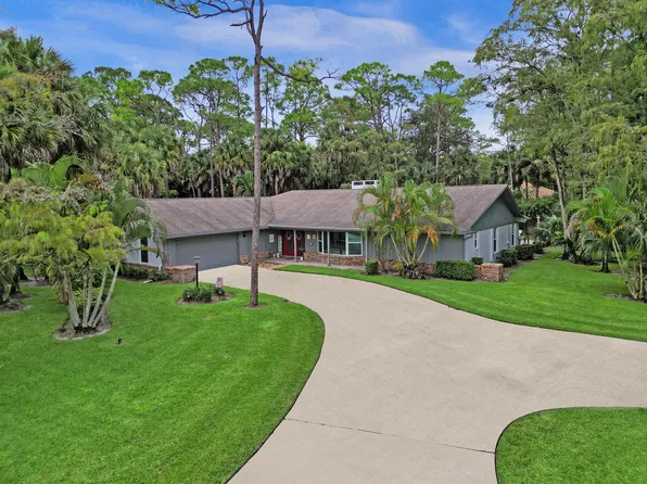 8675 Thousand Pines Drive, West Palm Beach, FL 33411