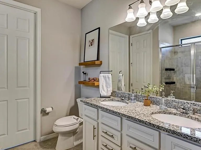 3564 E Hampton Cir #1 — Photo 22