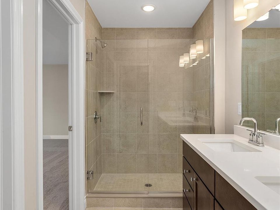 807 Balmoral Ln, photo 27