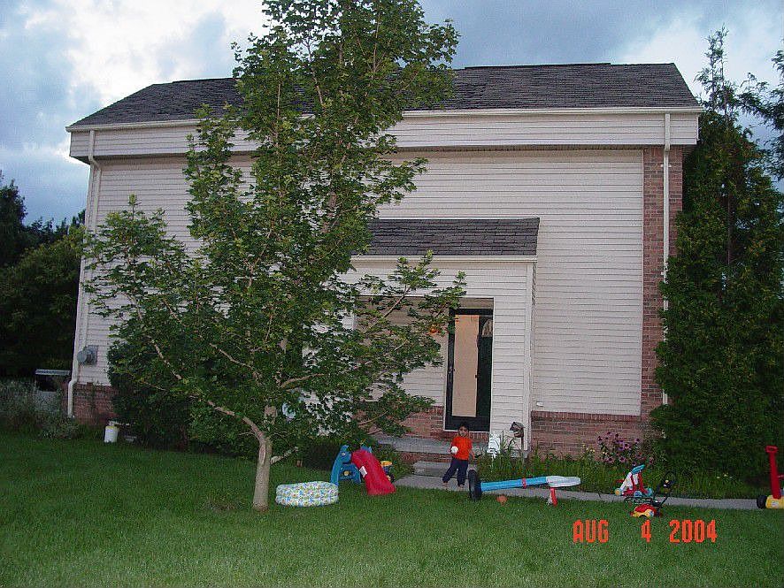 Front view with lawn