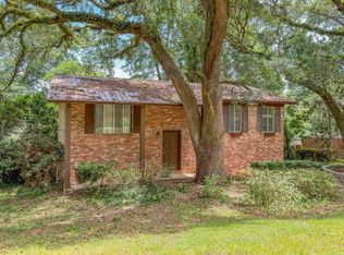1802 Salmon Dr, Tallahassee, FL 32303