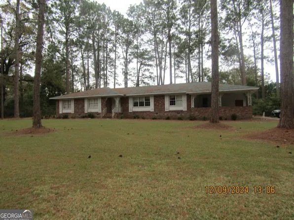 29 Jef Rd, Statesboro, GA 30458