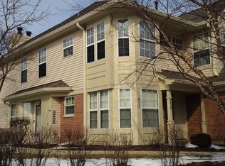 642 Village Rd #A, Crystal Lake, IL 60014