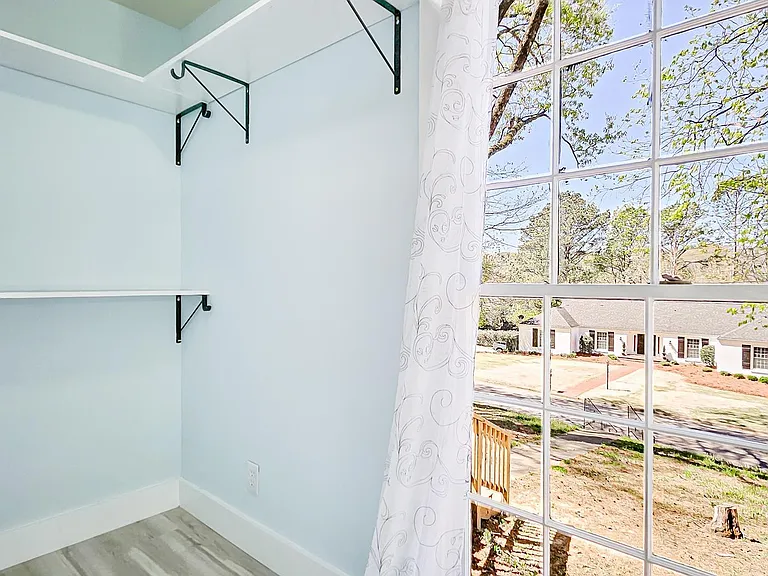 4033 Lucerne Dr SE — Photo 16