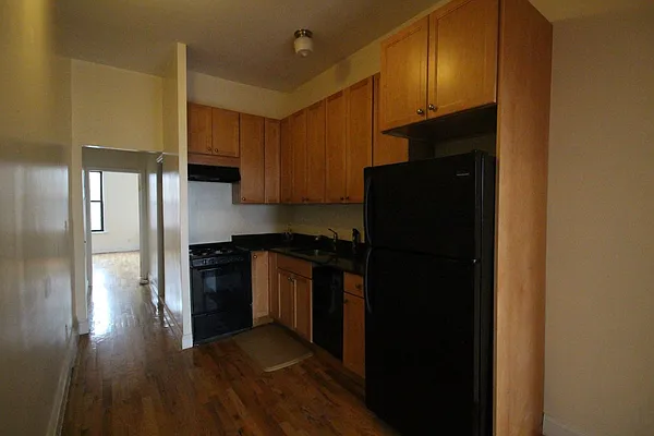 Rented by Rental Solutions Inc | media 25