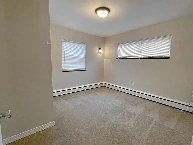 521 Reno Ave — Photo 6