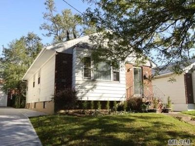 12615 152nd Ave, South Ozone Park, NY, 11420