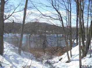 44 North St, Valley Falls, NY 12185