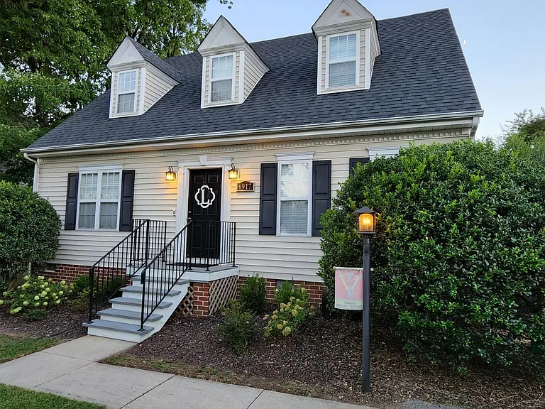 6917 Vanderbilt Ave — Photo 1