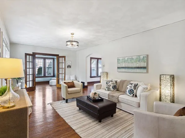 1213 Vista Avenue, Janesville, WI 53545