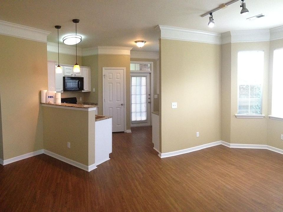 1st image of 4190 NW Meadow Creek Cir APT 109