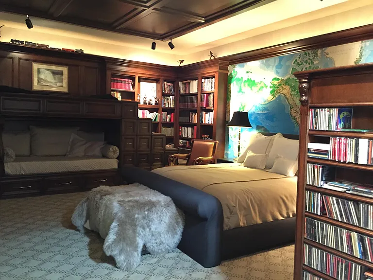 3 Bunks plus king in bedroom 3