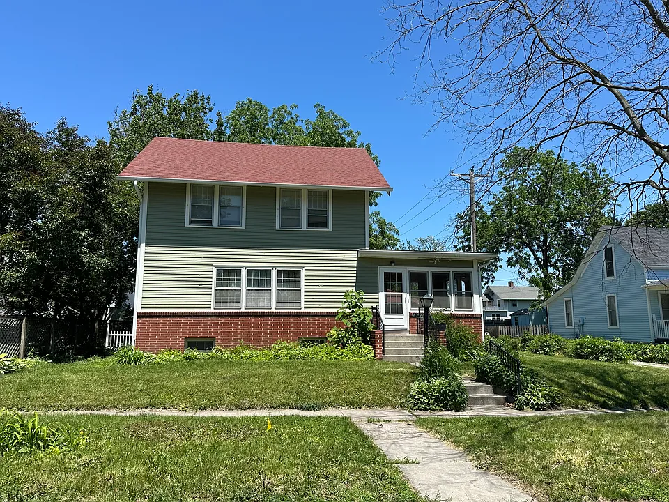 119 9th St