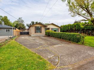 17935 SE Pine St, Portland, OR 97233