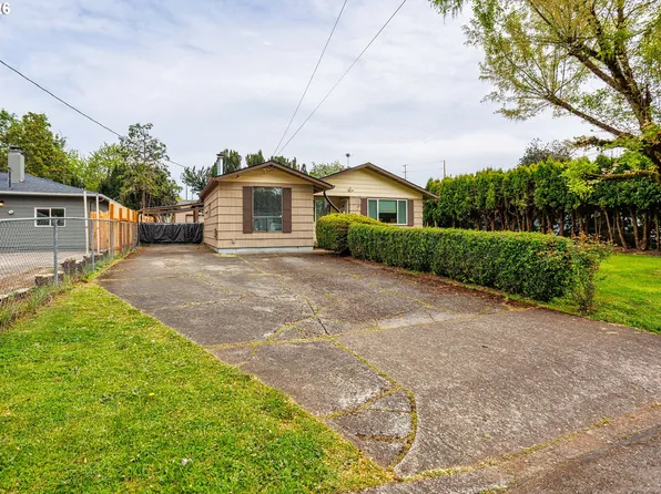 17935 SE Pine St, Portland, OR 97233