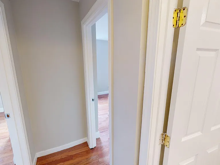 224 Hanover St #11A — Photo 6