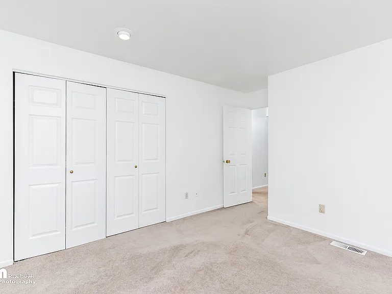 1821 Commodore Dr — Photo 19
