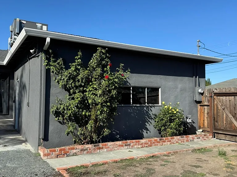 2859 Foskett Ave — Photo 30