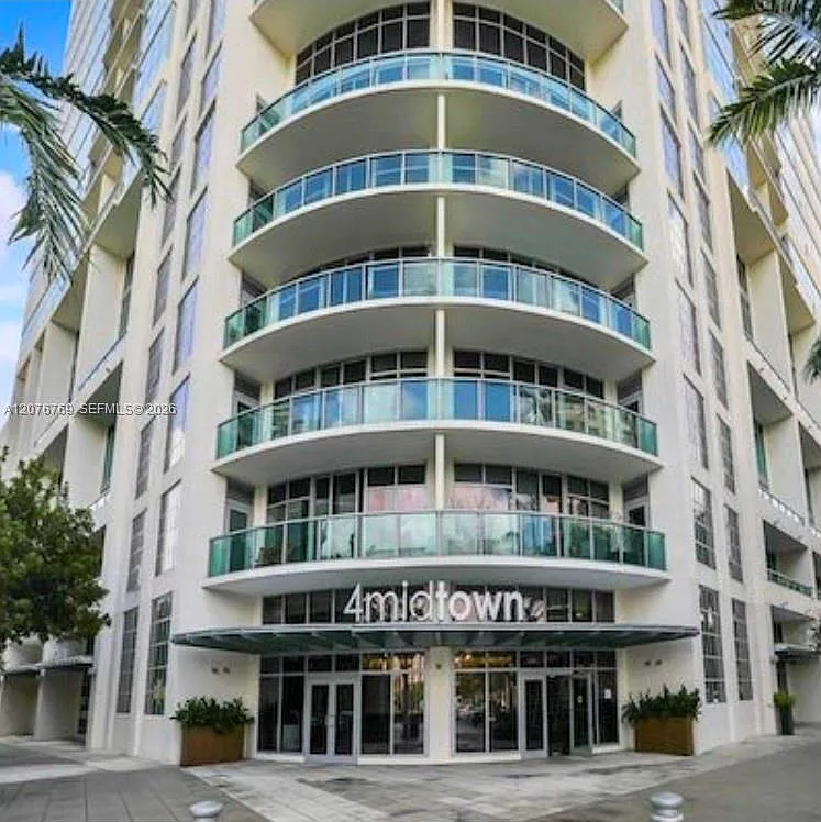 Four Midtown Miami Condo — Photo 1