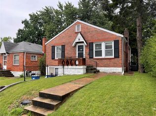 2626 Avie Dr, Saint Louis, MO 63136