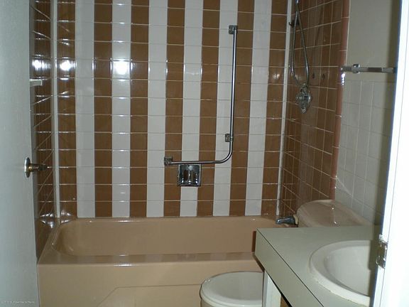 3rd image of 137C Farrington Ct #100C