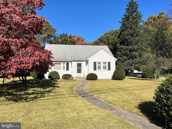 268 Magothy Bridge Rd, Pasadena, MD 21122