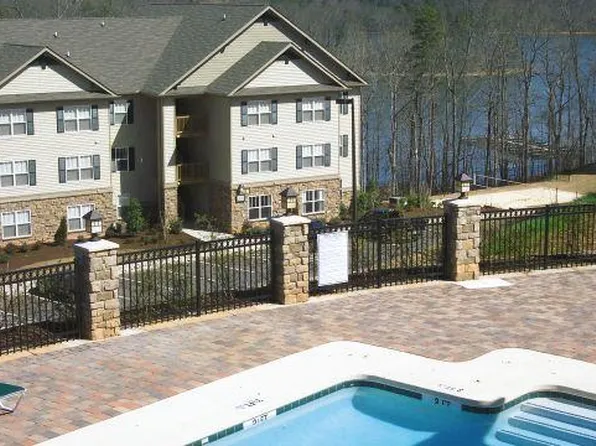 723 Harts Cove Way, Seneca, SC 29678