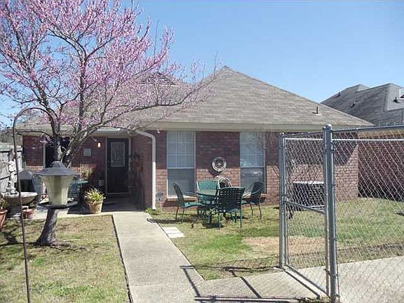 5th image of 2120 W Aberdeen Dr