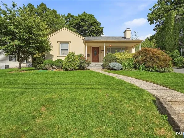 3-27 Kenneth Ave, Fair Lawn, NJ 07410