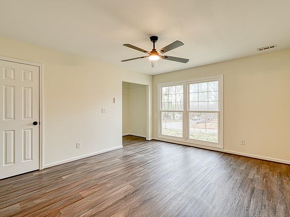 4th image of 154 Harmony Dr