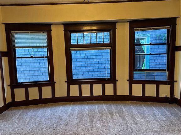4th image of 1816 SE Morrison St #1816