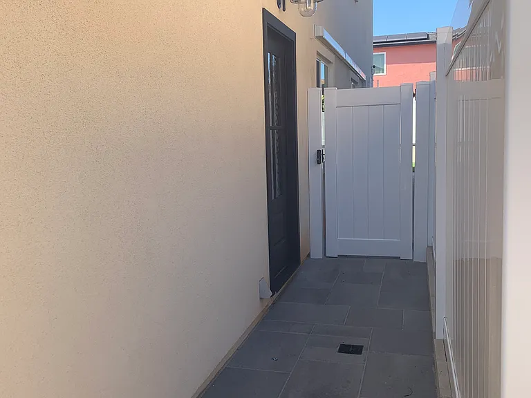 8658 Frobisher St #3 — Photo 2