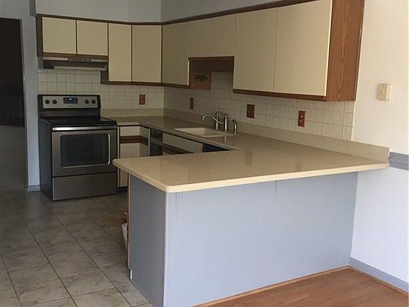 2nd image of 3032 Cape Henry Ct