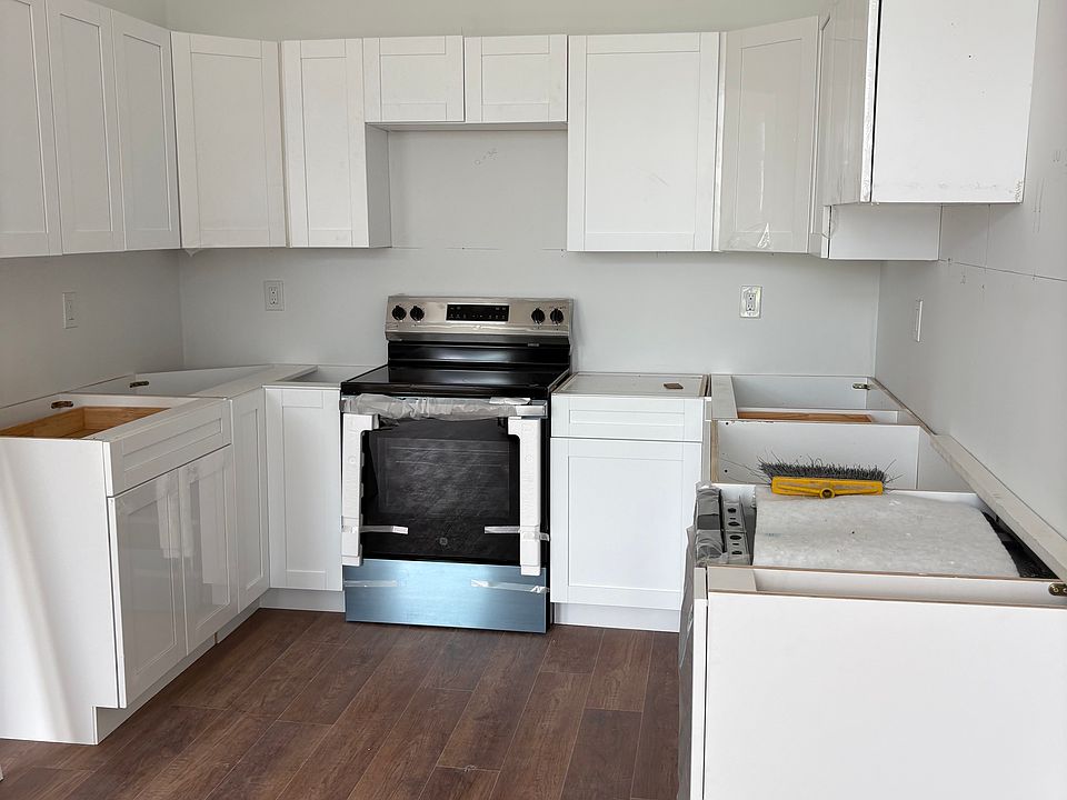 2nd image of 1 Depot Sq #3