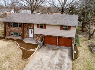1304 Wood Hill Rd, Columbia, MO 65203