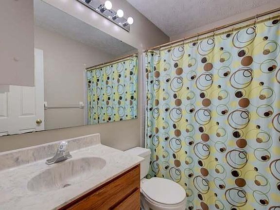 3rd image of 7805 Clearwater Ct