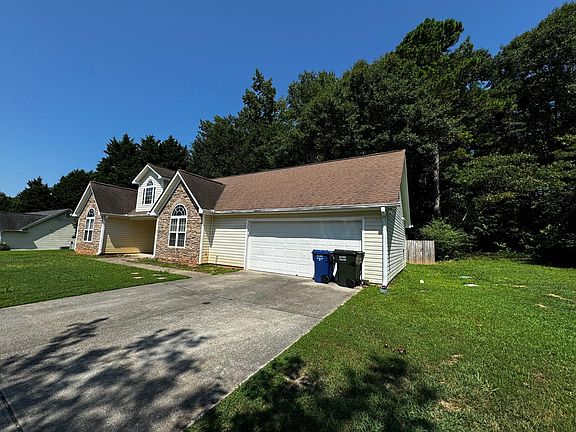 3rd image of 6060 Fieldwood Ln